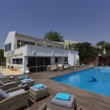 Villa With Heated Pool And Jacuzzi Sea View 300M Front Of The Beach Eilat Exterior foto